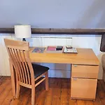 Seaside Loft Abbey Views With Parking דירה